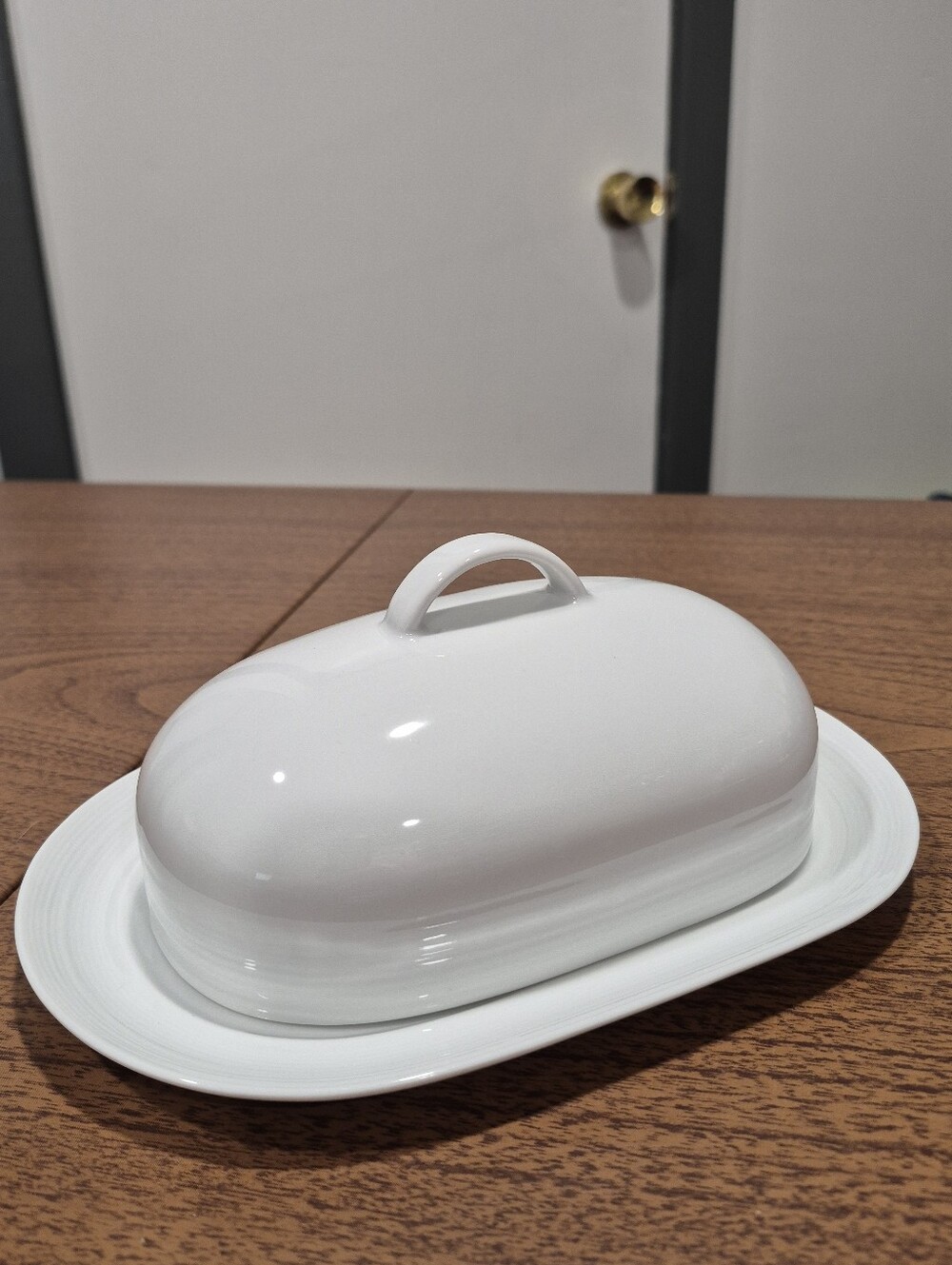 NWOT Pier 1 Imports Deluxe Large White Butter Dish